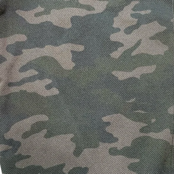 SPANX Look At Me Now Black Camo Legging - Picture 9 of 15